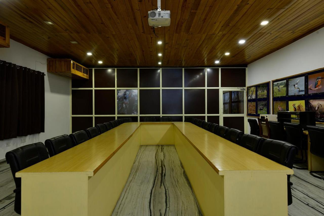 Hotel Sunbird Bharatpur Luaran gambar