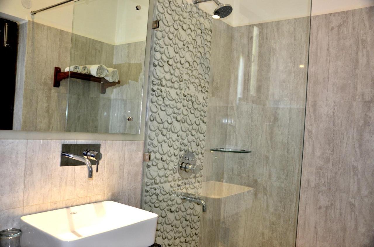 Hotel Sunbird Bharatpur Luaran gambar