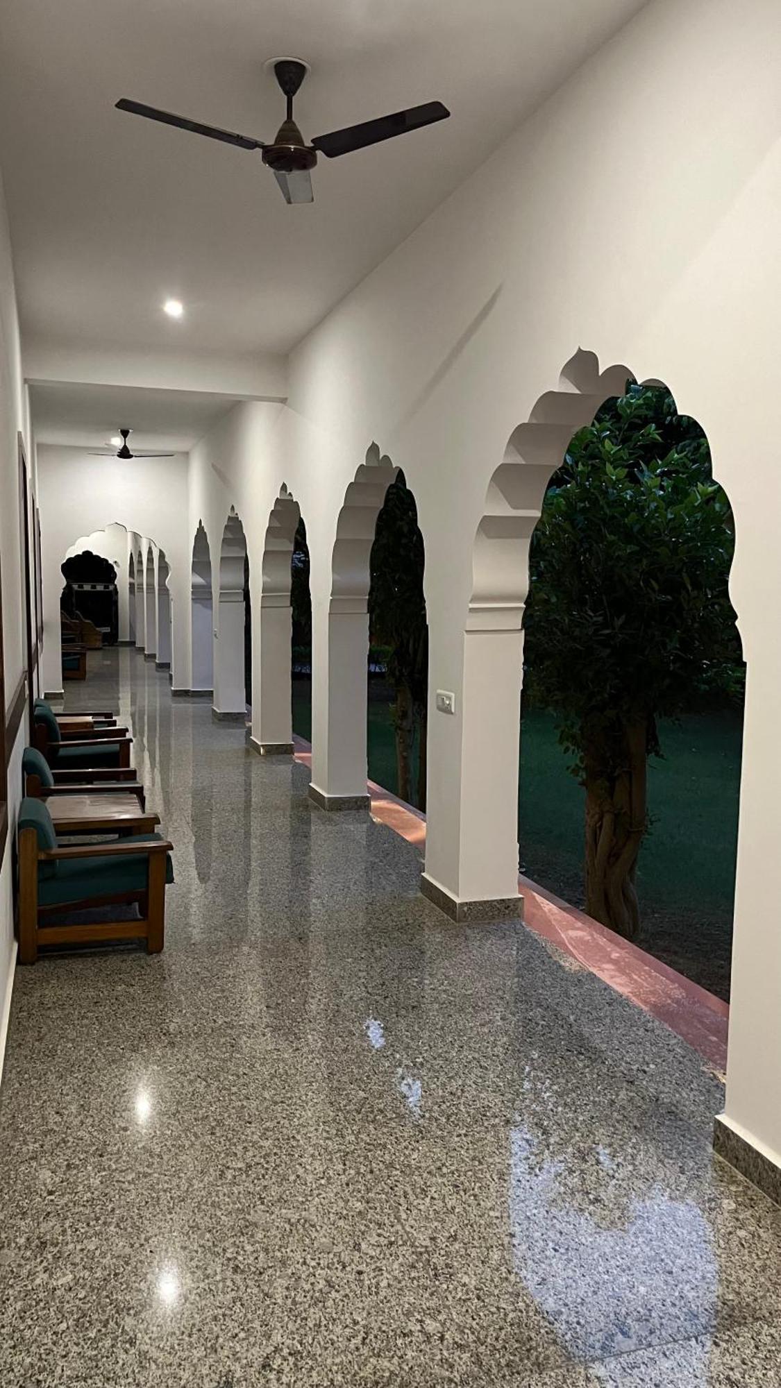 Hotel Sunbird Bharatpur Luaran gambar