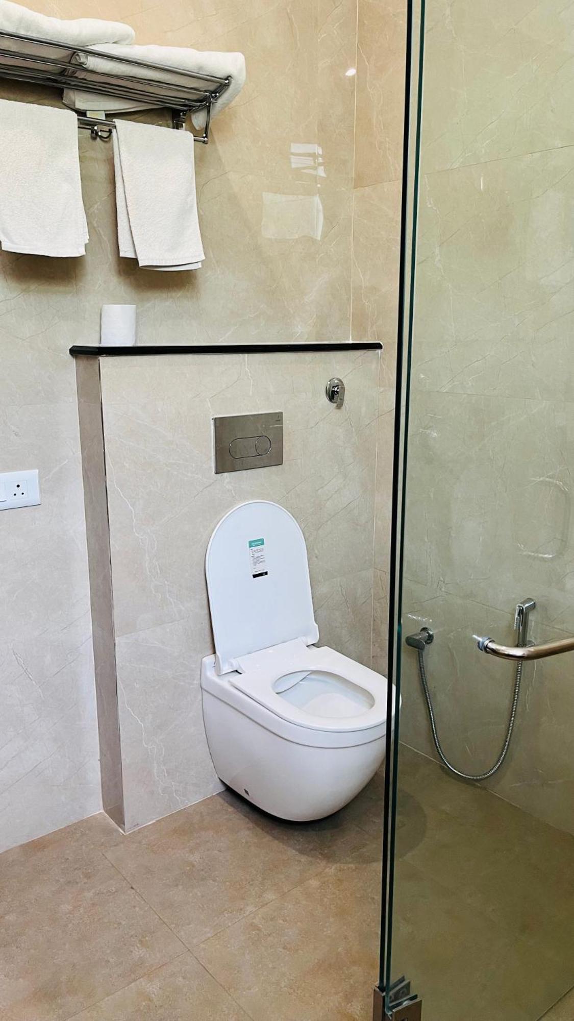 Hotel Sunbird Bharatpur Luaran gambar