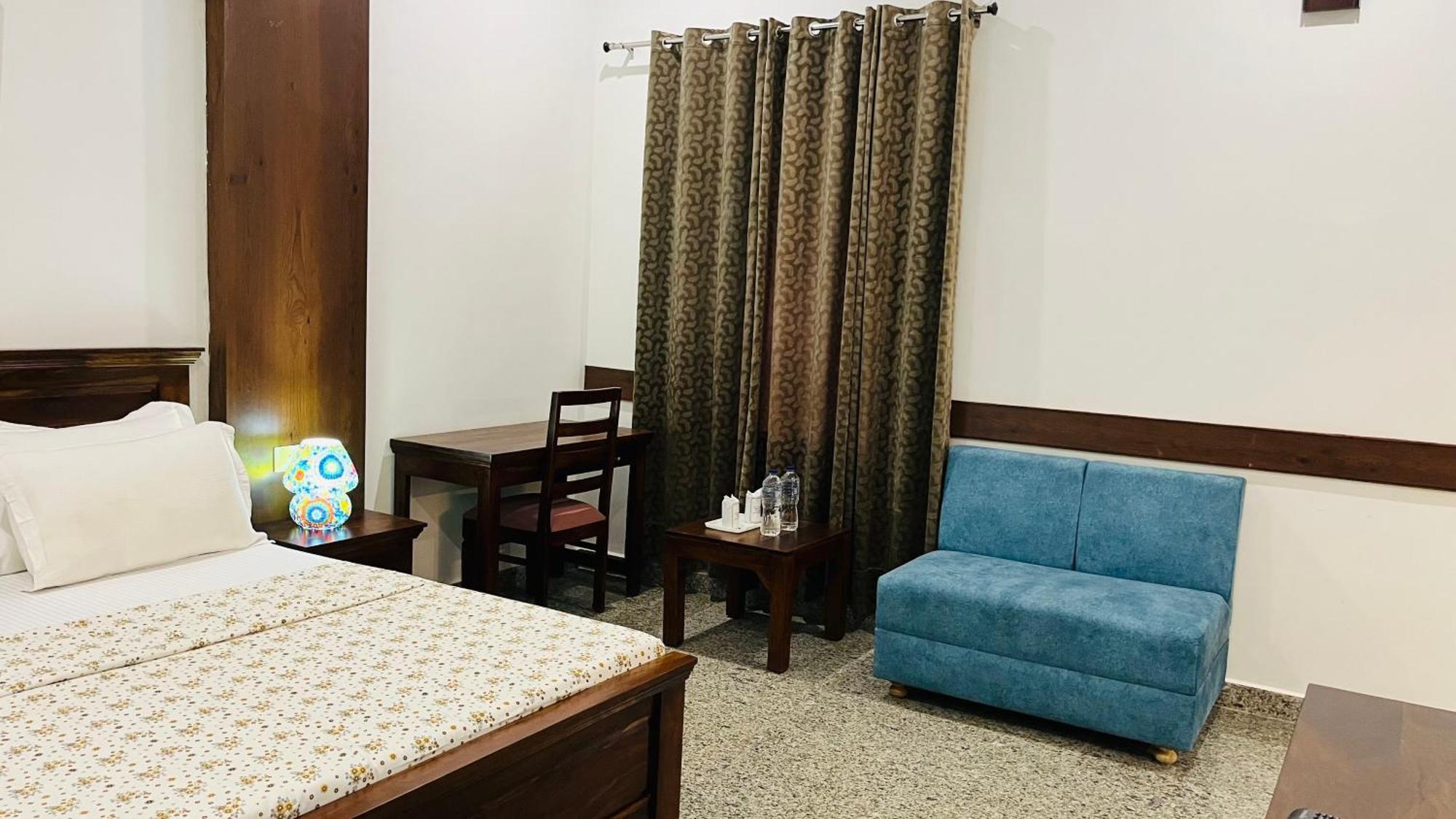 Hotel Sunbird Bharatpur Luaran gambar